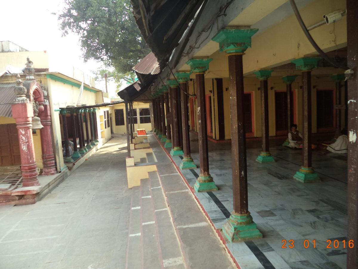 Shri Swami Sheetal Das Aashram Dharmshala Waranasi Zewnętrze zdjęcie