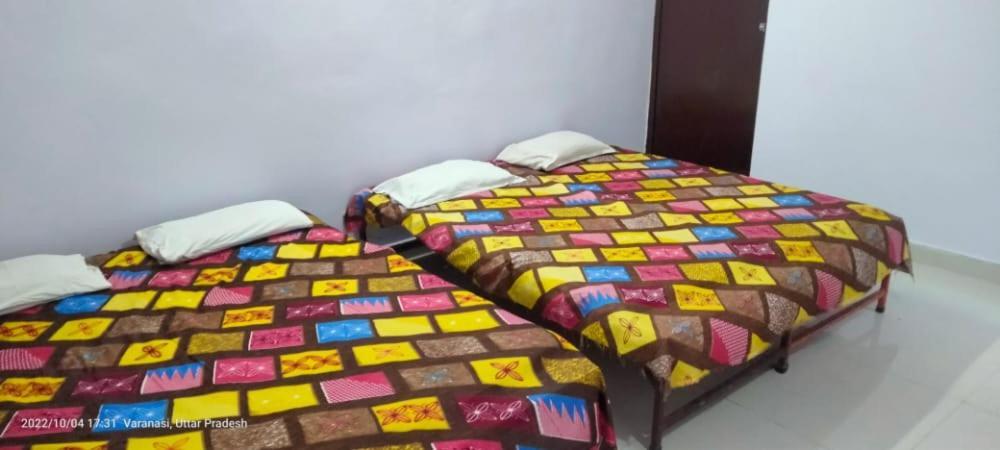 Shri Swami Sheetal Das Aashram Dharmshala Waranasi Zewnętrze zdjęcie