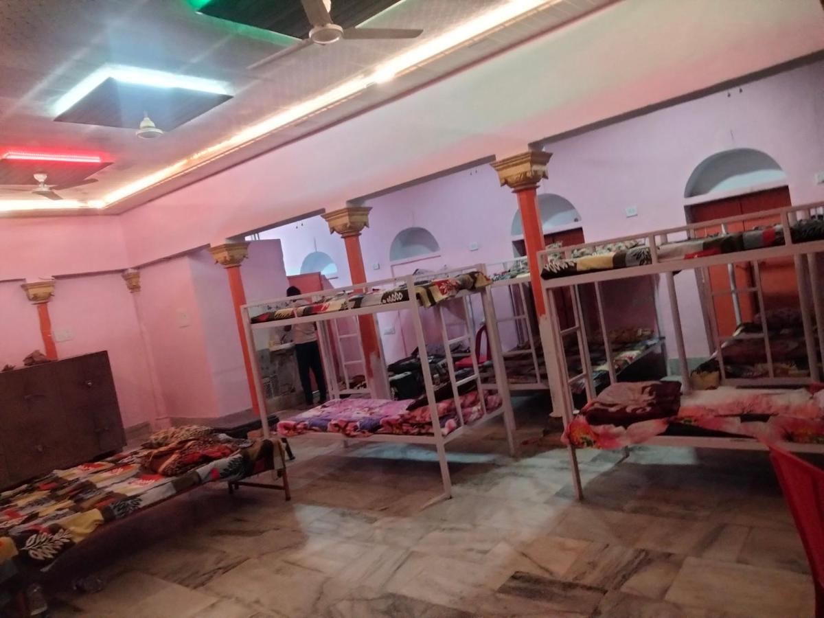Shri Swami Sheetal Das Aashram Dharmshala Waranasi Zewnętrze zdjęcie